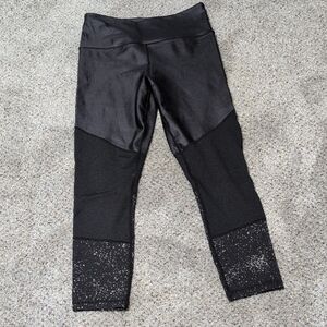 ZYIA Black Activewear Legging Label Detail